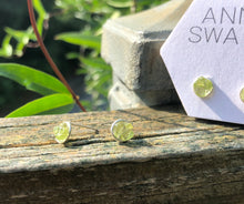 Load image into Gallery viewer, Peridot cluster stud earrings: August birthstone Jewelry