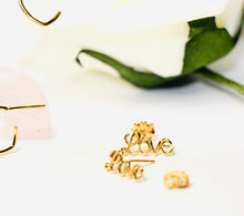 Load image into Gallery viewer, Love earrings