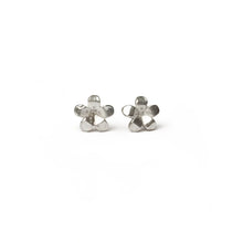 Load image into Gallery viewer, Pair of silver flower-shaped earrings on a white background