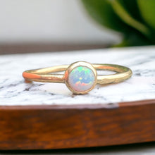 Load image into Gallery viewer, Opal ring 4mm