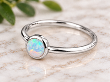 Load image into Gallery viewer, Opal ring 4mm