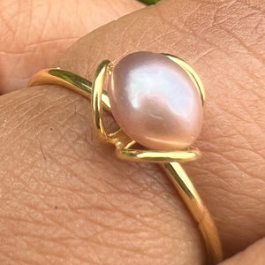 Oval Oyster Pearl Ring